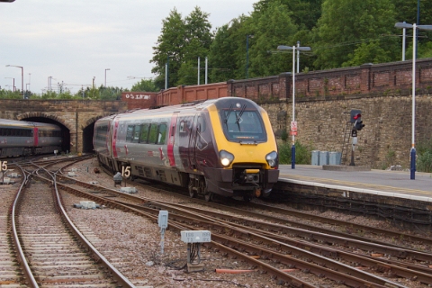 CrossCountry class 220 at Sheffield